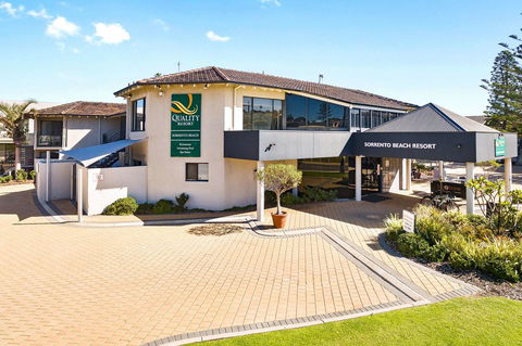 Quality Resort Sorrento Beach - Travel Search 3