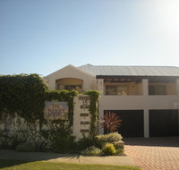 Dunes Scarborough Beach - Travel Agents