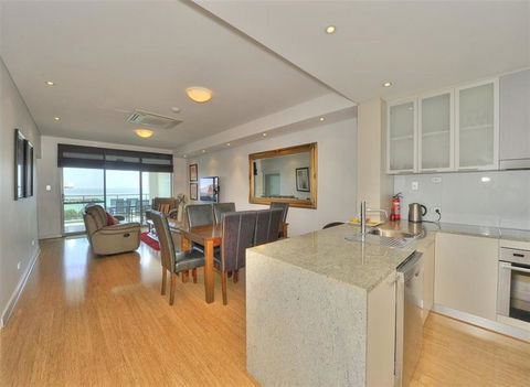 Nautica Residences Mandurah - Travel Search 6