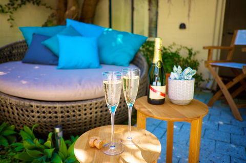 Cottesloe Artist's Beach Retreat - Travel Search 29