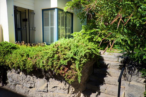 Cottesloe Artist's Beach Retreat - Travel Search 22