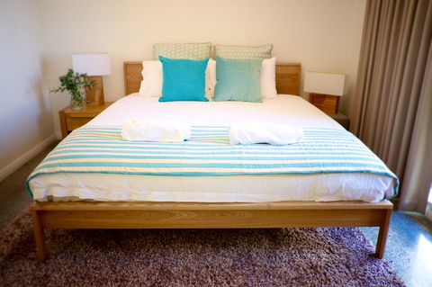 Cottesloe Artist's Beach Retreat - Travel Search 9