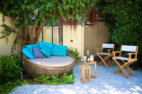 Cottesloe Artist's Beach Retreat - Travel Search 1