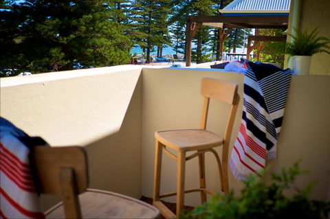 Cottesloe Artist's Beach Retreat - Travel Search 14