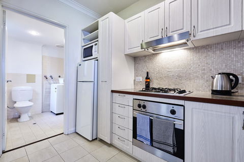 Fremantle Townhouse U/5 - Tourism Guide 0