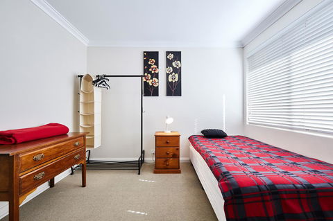 Fremantle Townhouse U/5 - Tourism Guide 9