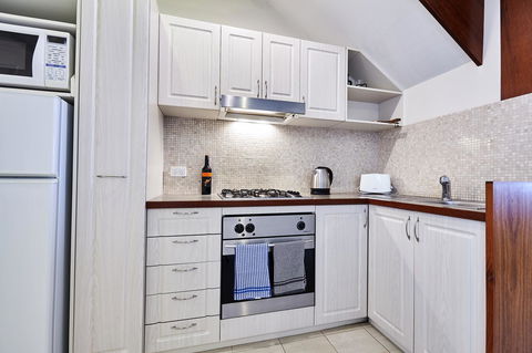 Fremantle Townhouse U/5 - Tourism Guide 1