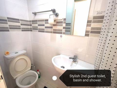 Cosy Easy Access Home Near Perth CBD And Fremantle - Tourism Guide 3