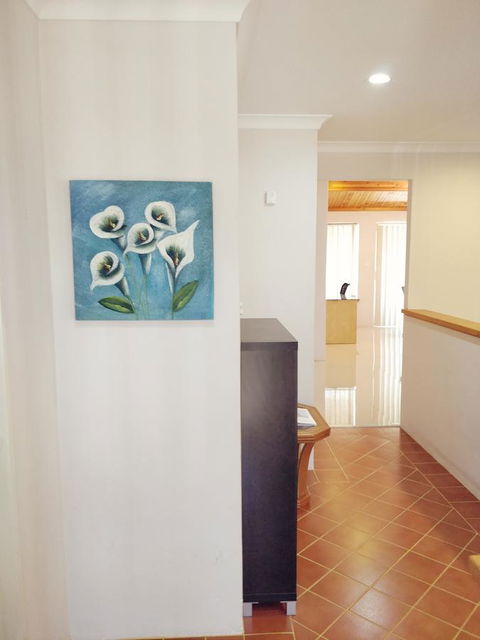 Cosy Easy Access Home Near Perth CBD And Fremantle - Tourism Guide 0