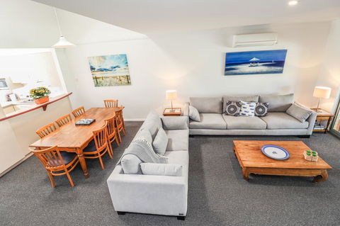 Bayshore Beachside Resort - Travel Search 42