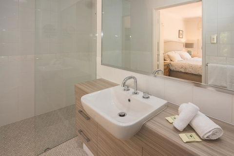 Bayshore Beachside Resort - Travel Search 6