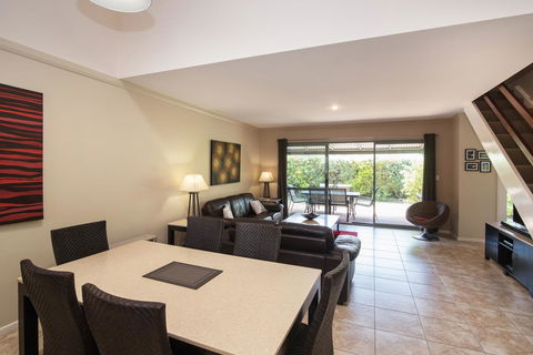 Bayshore Beachside Resort - Travel Search 18