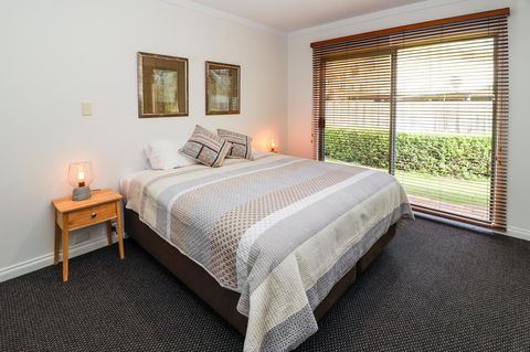 Bayshore Beachside Resort - Travel Search 1