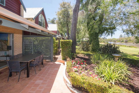 Bayshore Beachside Resort - Travel Search 5