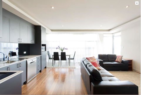Adele's Luxury South Beach Apartment With King Bed - Tourism Guide 1