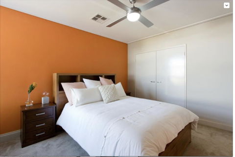 Adele's Luxury South Beach Apartment With King Bed - Tourism Guide 3