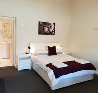 Stirling Apartments - Studio 1 - Tourism Guide