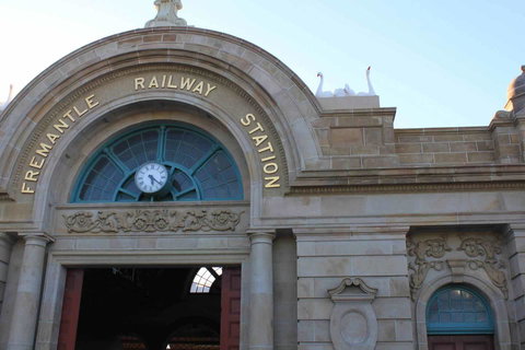 Fremantle Beach Backpackers - Tourism Guide 10