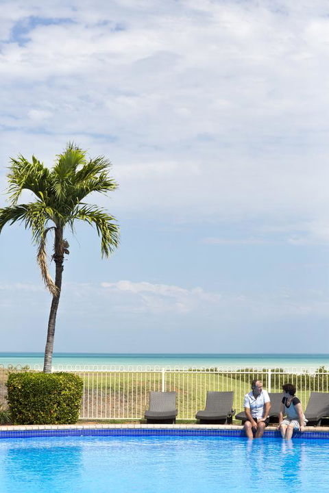 Moonlight Bay Suites - Travel Agents 4