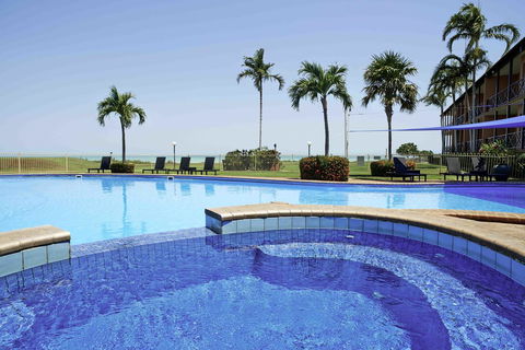 Moonlight Bay Suites - Travel Agents 7