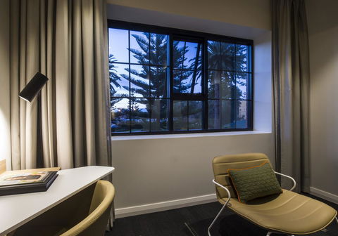 Quest Fremantle - Travel Search 7