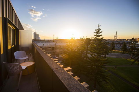 Quest Fremantle - Travel Search 4
