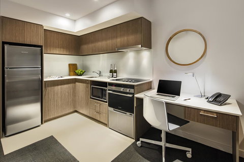 Quest Mounts Bay Road - Travel Search 8