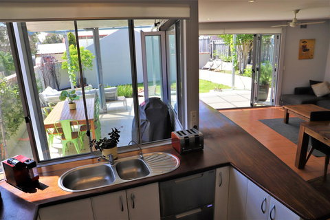 Fremantle Heritage Home For You To Enjoy! - Travel Agents 7