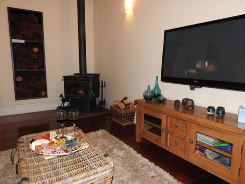 Quiet Escapes Cottages - Travel Agents 10