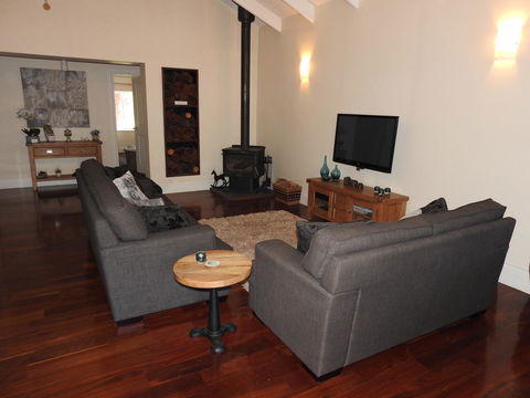 Quiet Escapes Cottages - Travel Agents 23