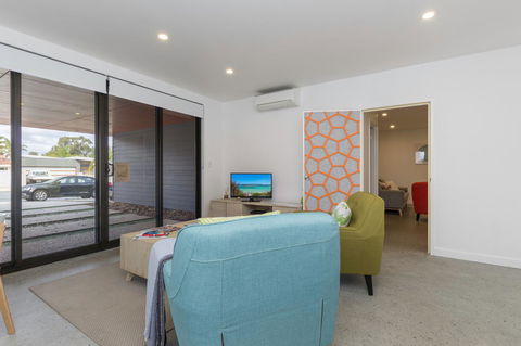 Sunset Place Apartments - Travel Agents 28