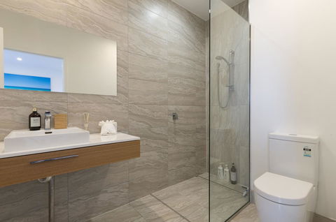 Sunset Place Apartments - Travel Agents 12