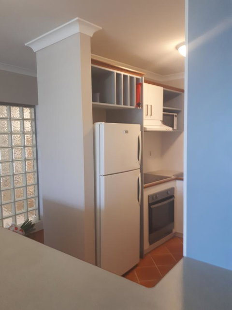 Salty Kiss - Travel Agents 9