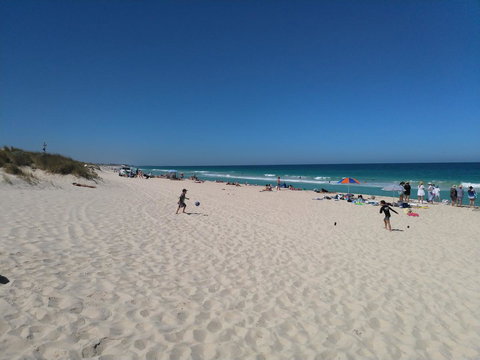 Salty Kiss - Travel Agents 20