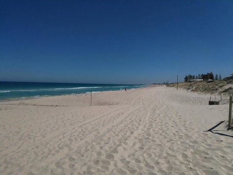 Salty Kiss - Travel Agents 19