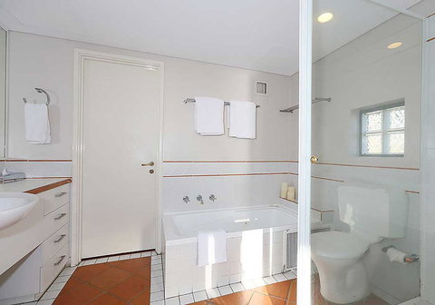 Salty Kiss - Travel Agents 11