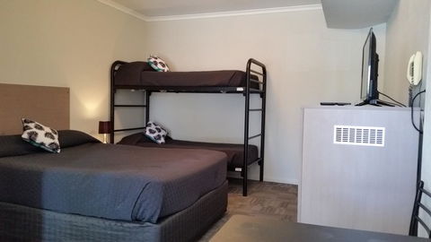 Mandurah Foreshore Motel - Travel Search 1