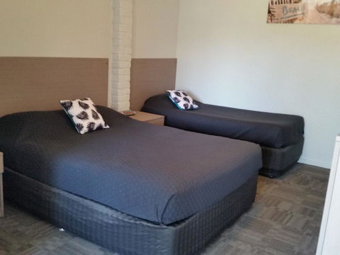 Mandurah Foreshore Motel - Travel Search 7