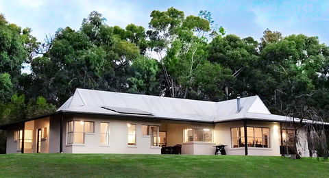 For The Birds Yallingup - Travel Agents 1