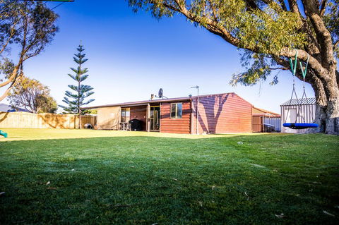 The Bothy Lancelin Family Retreat - Travel Search 1