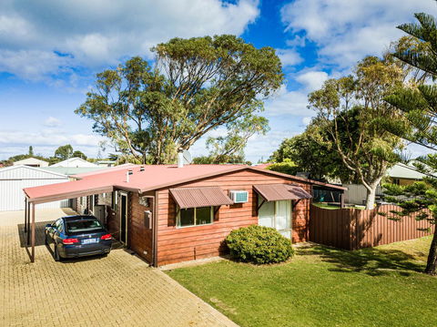The Bothy Lancelin Family Retreat - Travel Search 3