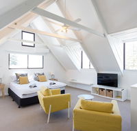 Monument Hill Townhouse - Fremantle - Tourism Guide