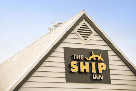 Nightcap At The Ship Inn - Travel Agents 37