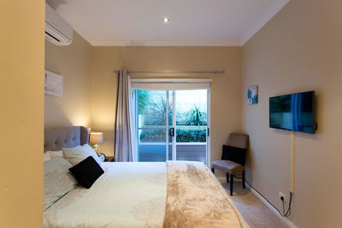 Sorrento Beach Manor - Tourism Guide 31