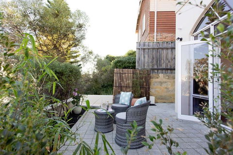 Sorrento Beach Manor - Tourism Guide 10
