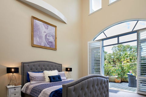 Sorrento Beach Manor - Tourism Guide 2