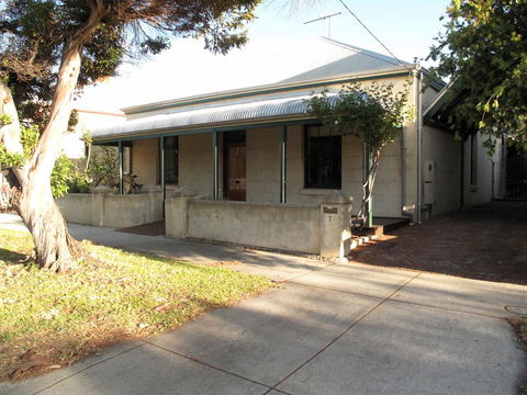 The Russell House - Travel Search 23