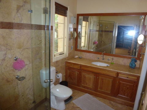 The Russell House - Travel Search 10