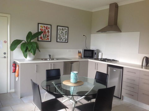 Studio Tramonto - Travel Agents 12