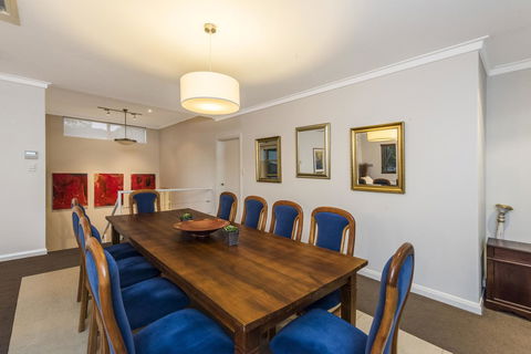 Perth Luxury Accommodation - Tourism Guide 41